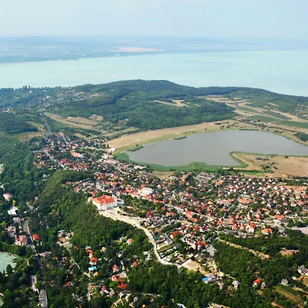 Holiday Club Tihany-2 Case de vacanță Tihany